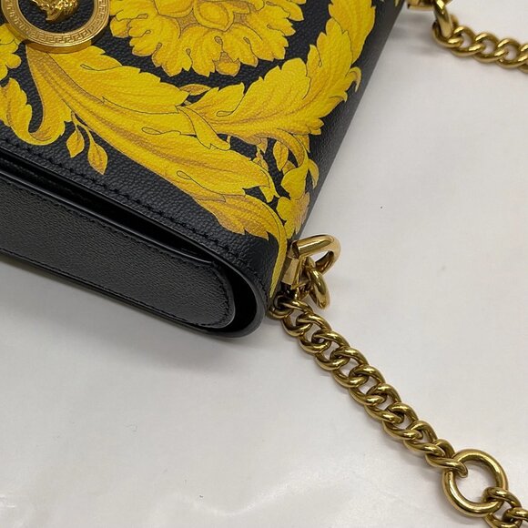 Authentic VERSACE Shoulder Bag Black Leather mn780-121325 - Picture 7 of 16